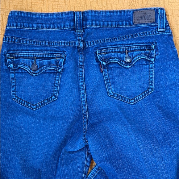 Levi's Women's Flare Jeans in Deep Blue - Picture 2 of 7